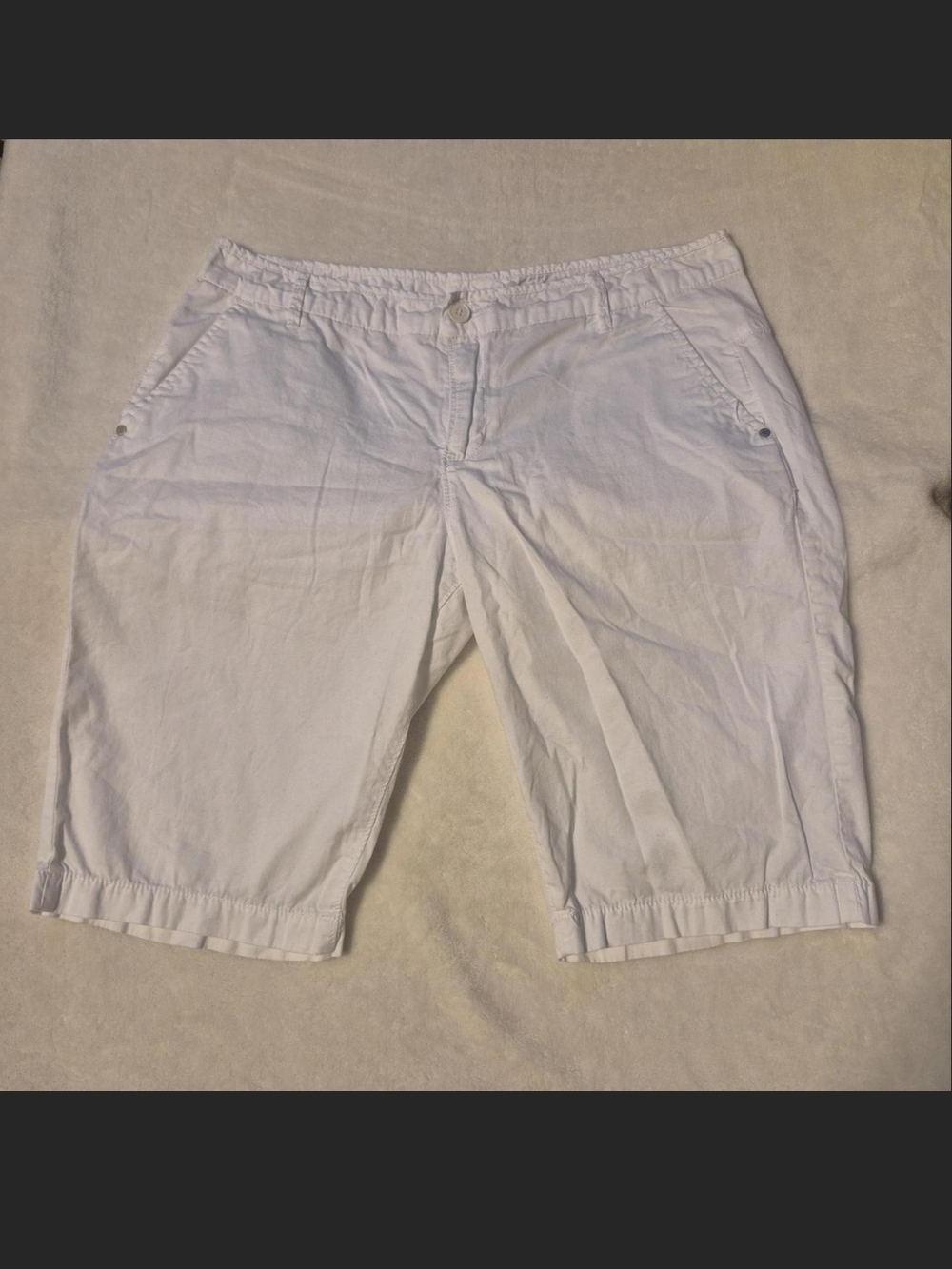 Calvin Klein White Women's Flat Front Casual Shorts
